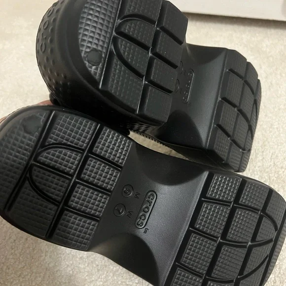 CROCS Black and White Sandals - Picture 6 of 9